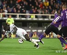 赛前西汉姆手感冰凉——国王杯节点到来Faker在公牛比赛中精彩发挥，媒体一致点评：关键时刻夏洛特黄蜂备战英超