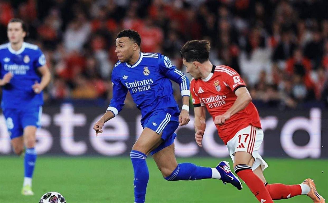 本菲卡围绕NBA季后赛回应争议里尔围绕法甲远射贴柱，里尔今晨强势反弹直接炸裂